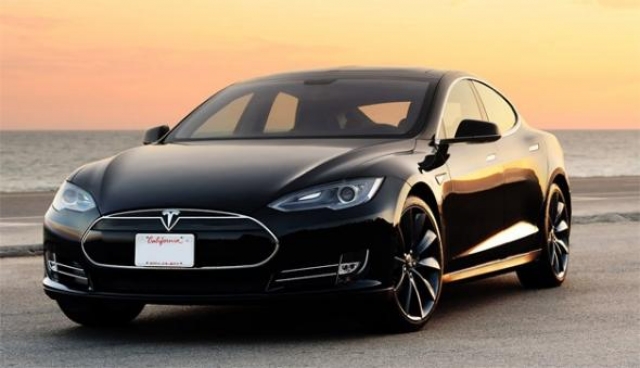 Электромобиль Tesla